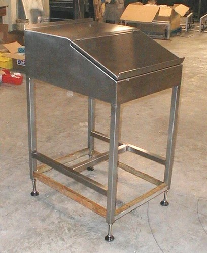 Stainless steel inspection table used in pharmaceutical cleanroom